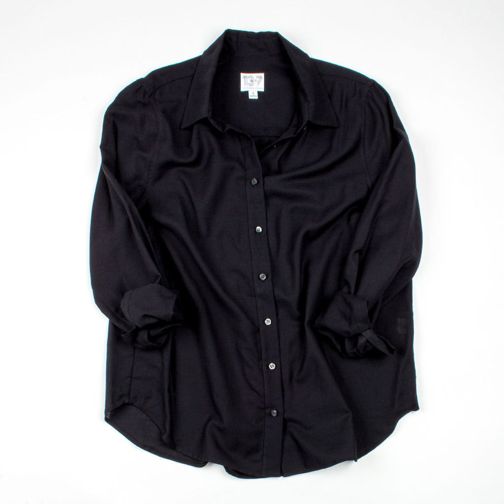 Thirteen Seven Risky Business loose fit soft dress shirt in black.