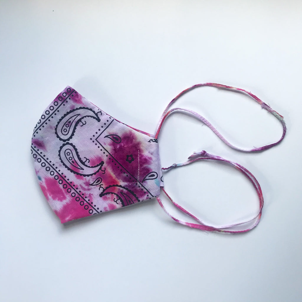 Reversible PINKS Curved Mask w/Single Tie